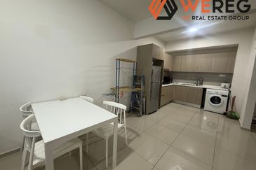 Gravit8 @ Klang South