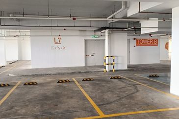 Amber Residence @ twentyfive.7