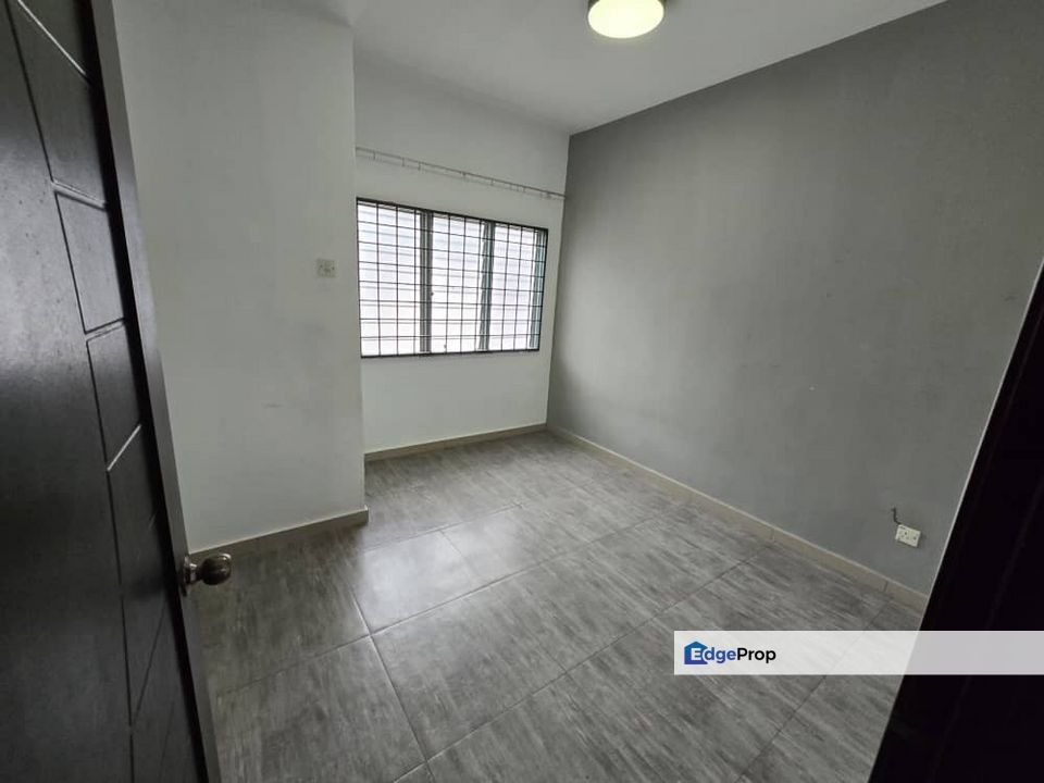 Taman Skudai Baru Johor Double Storey Terrace For Sale, Johor, Skudai