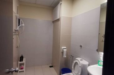 Akademik Suite @ Mount Austin