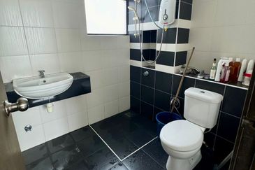 Seri Austin Luxury Apartment