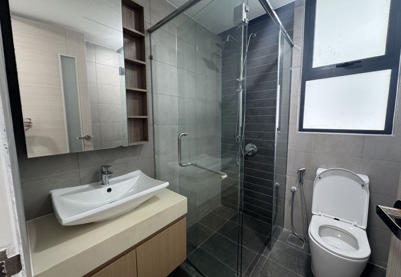 The M @ Medini Macrolink