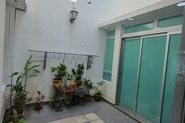 Double Storey Superlink House at Horizon Hills For Sale