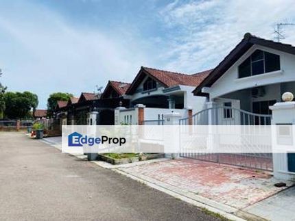Single Storey Intermediate Lot  in Taman Impian Emas for Sale, Johor, Skudai