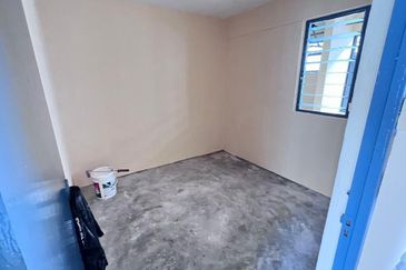 Flat Taman Ungku Tun Aminah