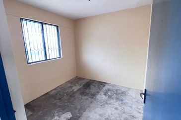 Flat Taman Ungku Tun Aminah