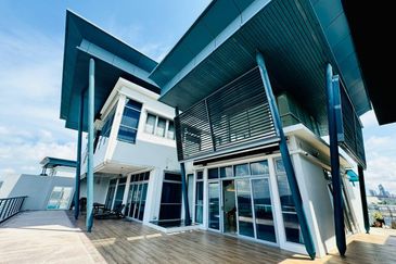 Somerset Puteri Harbour