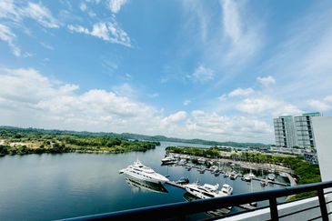 Somerset Puteri Harbour