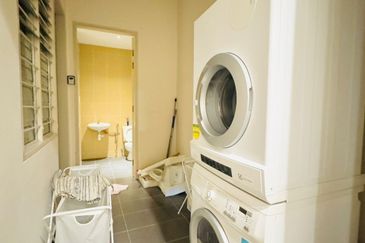 Somerset Puteri Harbour