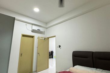 D'Summit Residences @ Kempas Utama