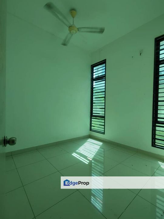  2 Storey Semi-D House in Bandar Cemerlang For Sale , Johor, Ulu Tiram
