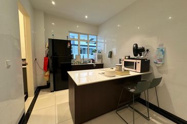 Double Storey Cluster House Calidora @ Setia Tropika For Sale