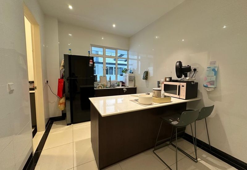 Double Storey Cluster House Calidora @ Setia Tropika For Sale