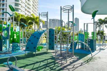 The M @ Medini Macrolink