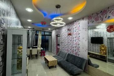 Seri Austin Luxury Apartment