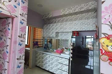 Seri Austin Luxury Apartment