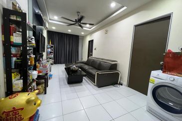 Seri Austin Luxury Apartment