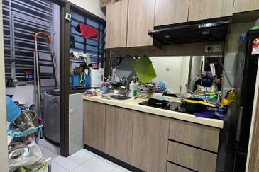 Seri Austin Luxury Apartment