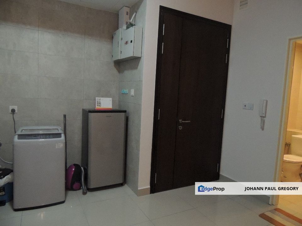 Condo at Ara Damansara nearby eateries and Subang airport, Selangor, Ara Damansara
