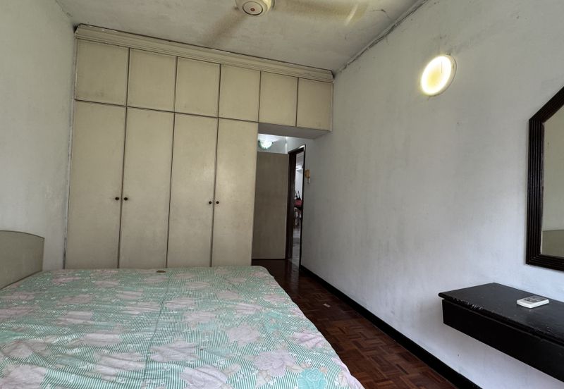 Subang Perdana Goodyear Court 9