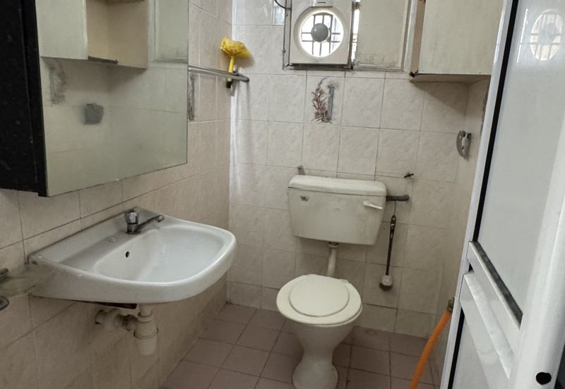 Subang Perdana Goodyear Court 9