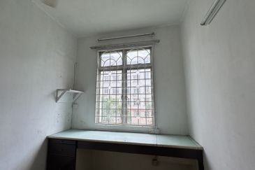 Subang Perdana Goodyear Court 9