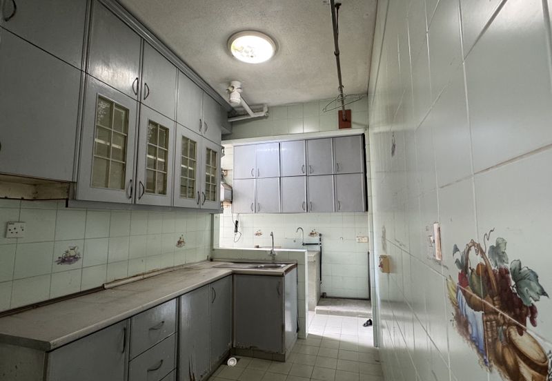 Subang Perdana Goodyear Court 9