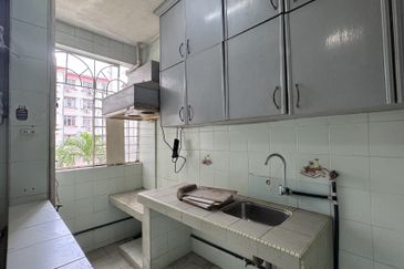 Subang Perdana Goodyear Court 9