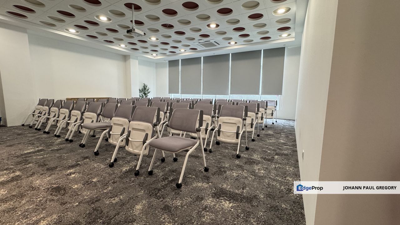 Two Minutes walk from LRT station Co-working space at Wisma LYL Petaling Jaya, Selangor, Petaling Jaya