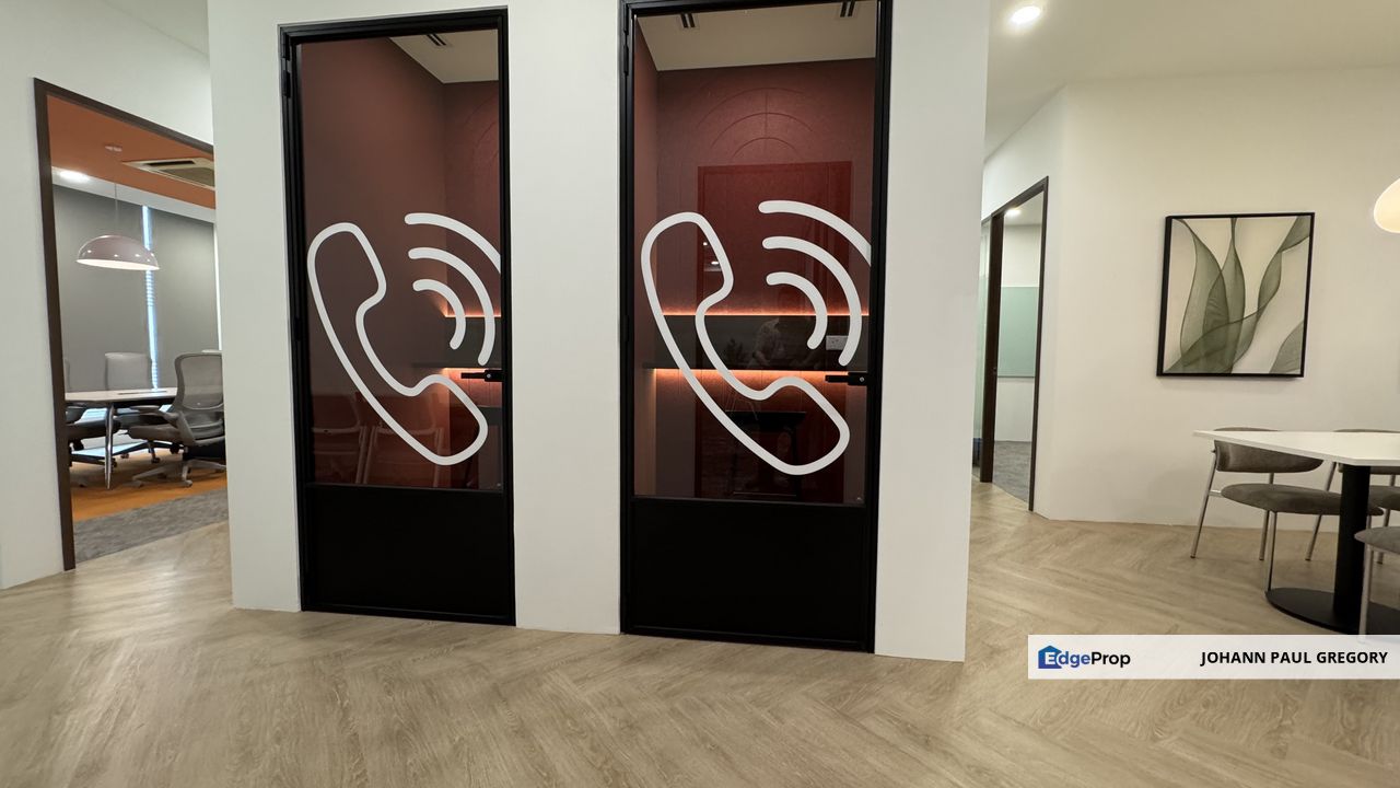 Two Minutes walk from LRT station Co-working space at Wisma LYL Petaling Jaya, Selangor, Petaling Jaya