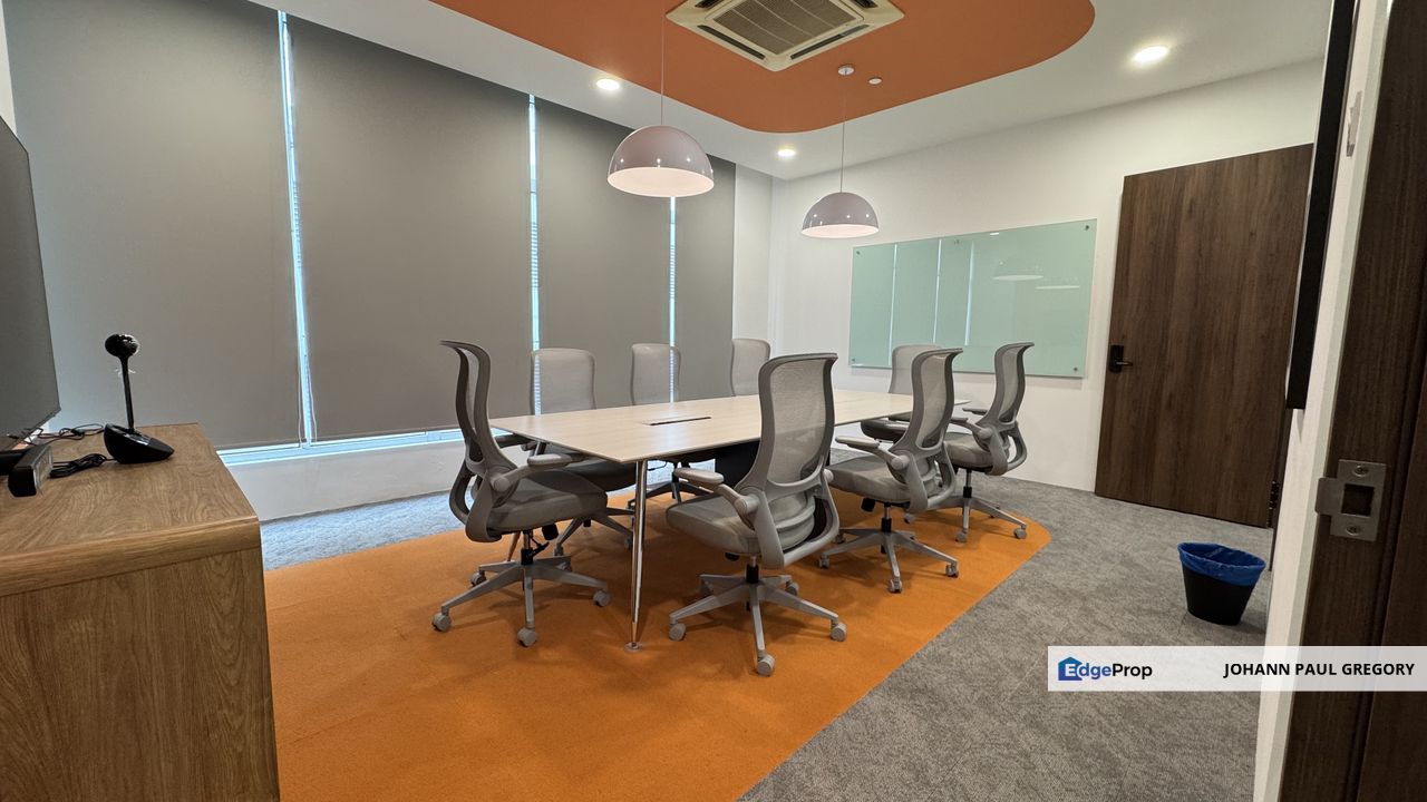 Two Minutes walk from LRT station Co-working space at Wisma LYL Petaling Jaya, Selangor, Petaling Jaya