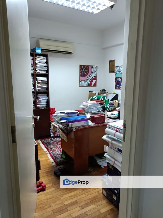 Strategic location Northpoint Residences Midvalley City for Sale, Kuala Lumpur, Mid Valley City