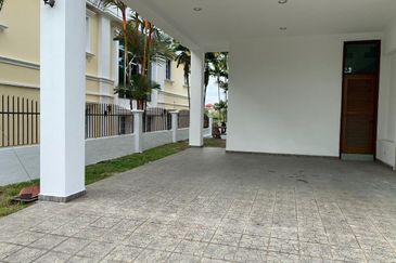 Tropicana Golf & Country Resort