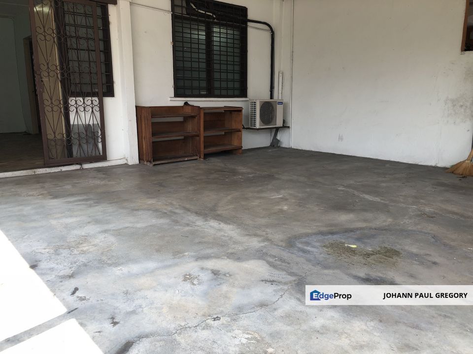 Convenient neighborhood PJ single storey house for Sale, Selangor, Petaling Jaya