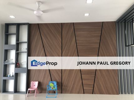 Nice 3-Storey terrace house Tamansari Amaryllis Rawang, Selangor, Rawang