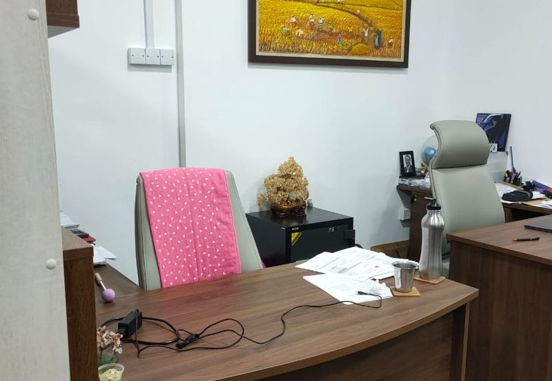 Kenwingston Square Garden