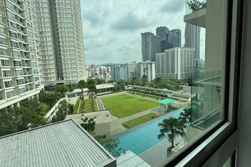 Camelia Service Suite For Sale