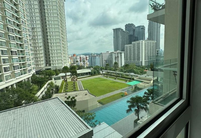 Camelia Service Suite For Sale