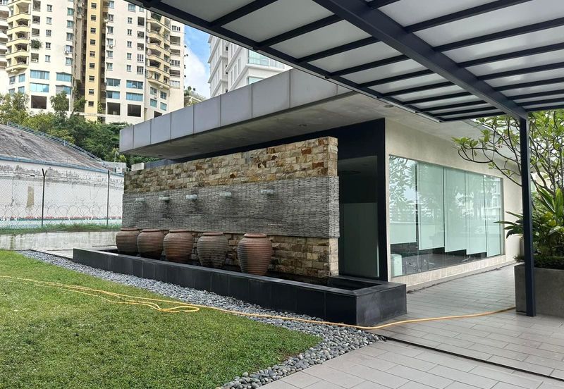 Camelia Service Suite For Sale