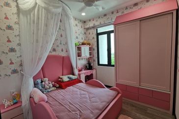 Spectacular Iconic Skies Villa for Sale