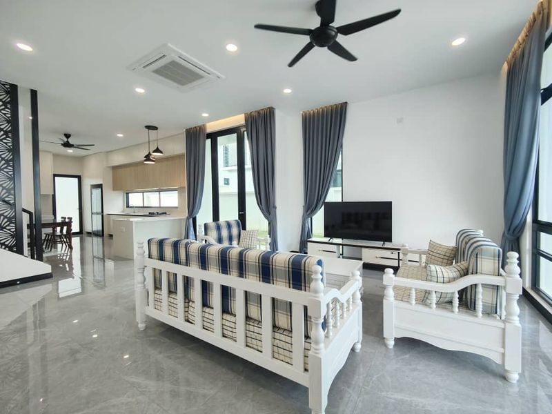 ☀️ Setia Tropika 最新一区半独立🔥精美全新全家具 FULLY FURNISHED🔥☀️, Johor, Johor Bahru