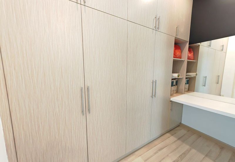 Maple Red, Adda Heights