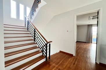 Isola Villa @ Senibong Cove