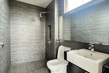 Isola Villa @ Senibong Cove