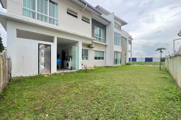 Isola Villa @ Senibong Cove