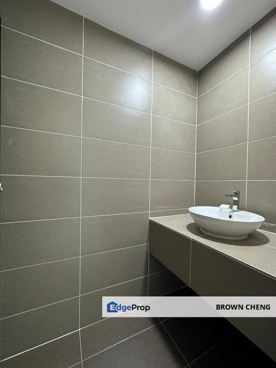 ☀️ JB Town Area🔥半独立洋房🏡🔥☀️ 16分钟CIQ  📍 Kampong Bahru @ JB town Double Storey Semi D, Johor, Plentong