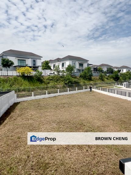 ☀️ *Super Big Land 7631 sqft‼️🔥Austin Area Cluster House*🔥☀️  📍 *Glenmarie @ Austin* , Johor, Johor Bahru