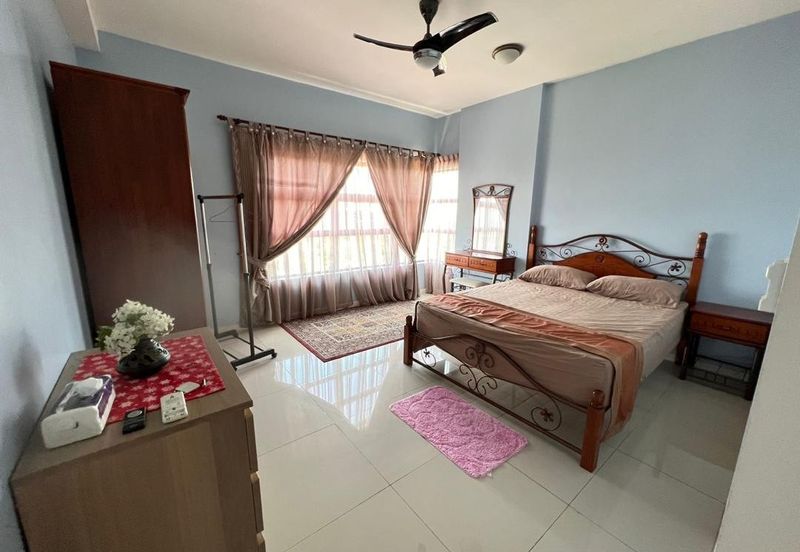 Ujana Executive Apartment