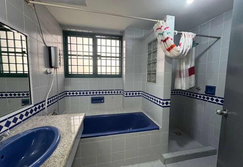 The Straits View, Bandar Baru Permas Jaya