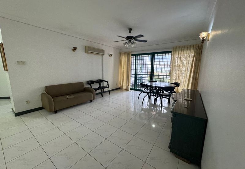 The Straits View, Bandar Baru Permas Jaya